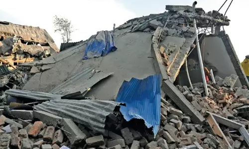 Anantnag में बड़े पैमाने पर तलाशी अभियान, 175 हिरासत में Anantnag में बड़े पैमाने पर तलाशी अभियान, 175 हिरासत में