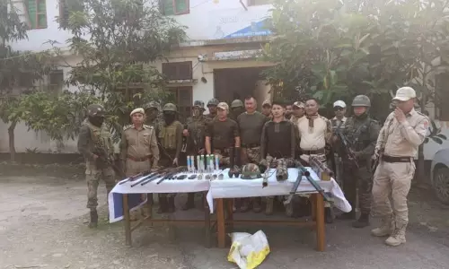 Manipur में संयुक्त अभियान में हथियारों का बड़ा जखीरा जब्त Manipur में संयुक्त अभियान में हथियारों का बड़ा जखीरा जब्त