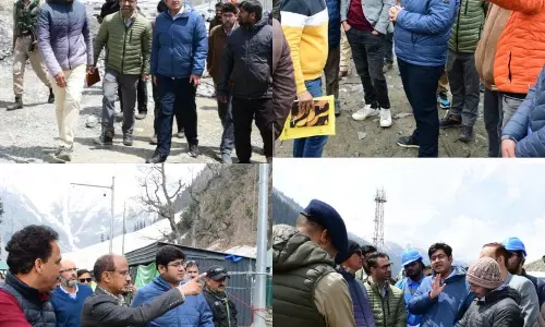 DC गबाल ने बालटाल बेस कैंप का दौरा किया, संजय 2025 की तैयारियों की समीक्षा की DC गबाल ने बालटाल बेस कैंप का दौरा किया, संजय 2025 की तैयारियों की समीक्षा की