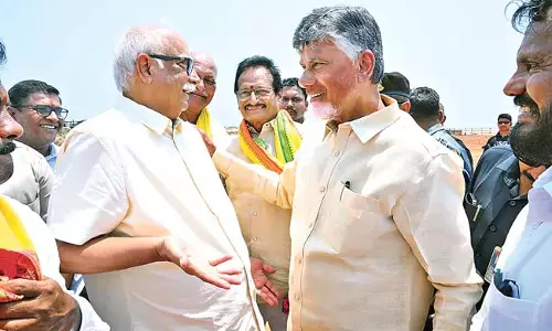 मैं अप्पलानायडू से खुश हूं : CM Chandrababu