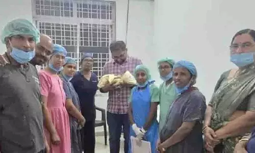 कलेक्टर की पत्नी ने Peddapalli में प्रसव के लिए सरकारी अस्पताल को चुना