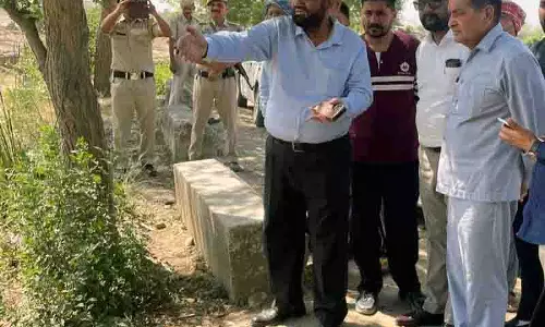Kathgarh मंदिर भूमि विवाद में सुप्रीम कोर्ट पैनल प्रमुख ने हस्तक्षेप किया Kathgarh मंदिर भूमि विवाद में सुप्रीम कोर्ट पैनल प्रमुख ने हस्तक्षेप किया