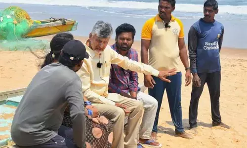 CM Naidu: मछुआरों के साथ खड़े रहेंगे CM Naidu: मछुआरों के साथ खड़े रहेंगे
