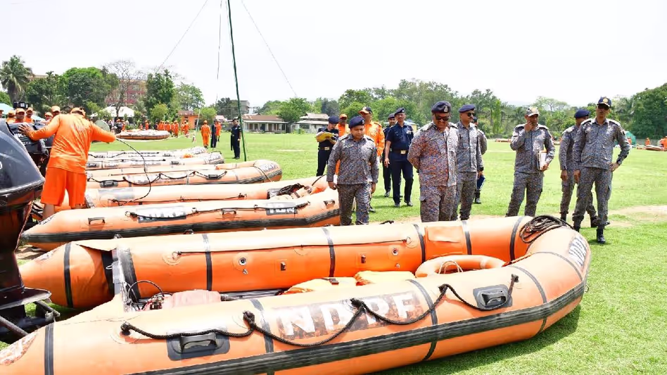 एनडीआरएफ ने Assam , त्रिपुरा और मिजोरम में मानसून की तैयारी के लिए बड़ा अभ्यास किया