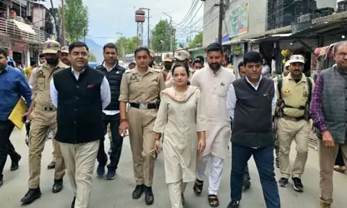 MLA-DC ने किश्तवाड़ शहर का दौरा किया MLA-DC ने किश्तवाड़ शहर का दौरा किया