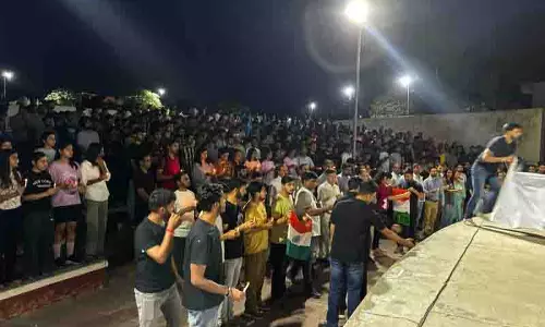 NIT जालंधर ने आतंकी हमले के पीड़ितों के सम्मान में कैंडल मार्च निकाला