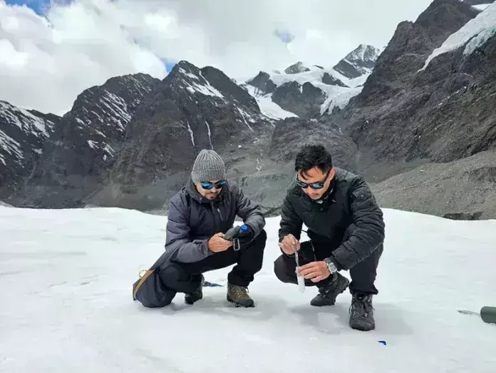 Arunachal: ग्लेशियल रानी झील के जोखिम का आकलन किया गया Arunachal: ग्लेशियल रानी झील के जोखिम का आकलन किया गया
