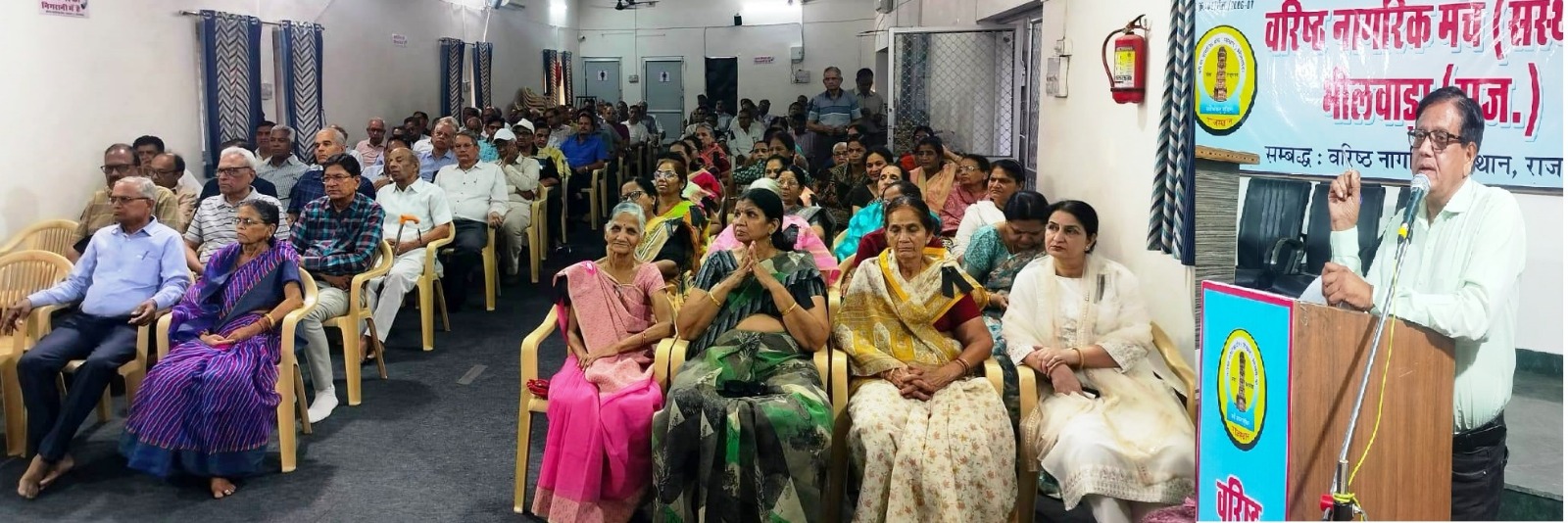 वरिष्ठ नागरिक मंच ने दी Pahalgaon के शहीदों को श्रद्धांजलि, निकाला कैंडल मार्च