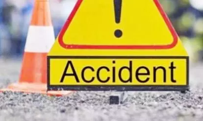 इनोवा ने दर्जनभर लोगों को कुचला, 4 घायल ICU में इनोवा ने दर्जनभर लोगों को कुचला, 4 घायल ICU में