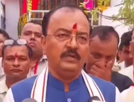 समाजवादी पार्टी को समाप्तवादी पार्टी बनाने का काम करेंगे : केशव प्रसाद मौर्य समाजवादी पार्टी को समाप्तवादी पार्टी बनाने का काम करेंगे : केशव प्रसाद मौर्य