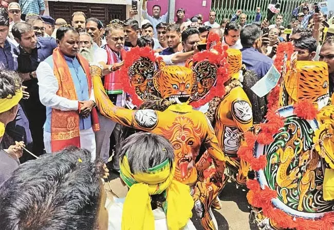 मुख्यमंत्री मोहन ने ब्रह्मपुरा पेद्दम्मा मंदिर का दौरा किया मुख्यमंत्री मोहन ने ब्रह्मपुरा पेद्दम्मा मंदिर का दौरा किया