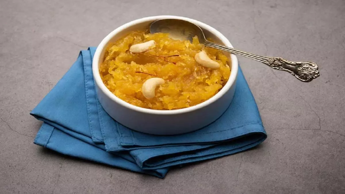 Moong dal halwa सिर्फ 10 मिनट में बनकर हो जाता हैं तैयार Moong dal halwa सिर्फ 10 मिनट में बनकर हो जाता हैं तैयार