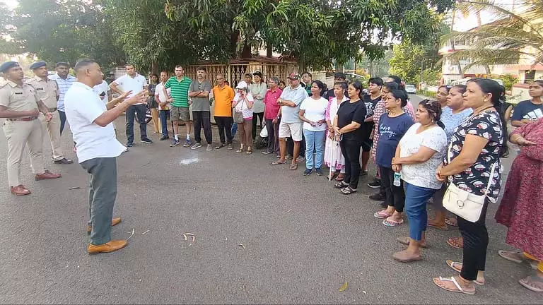 Goa पुलिस ने सुरक्षा जागरूकता कार्यक्रम आयोजित किया और प्रमुख सुरक्षा अभियान शुरू Goa पुलिस ने सुरक्षा जागरूकता कार्यक्रम आयोजित किया और प्रमुख सुरक्षा अभियान शुरू