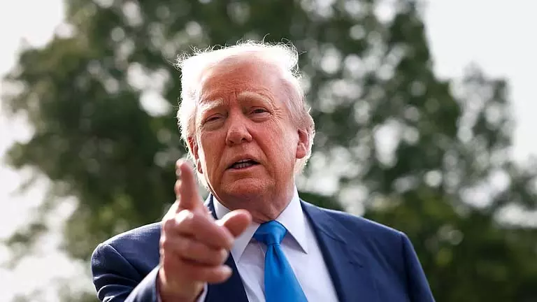 Trump 100 दिनों में अमेरिका में दुष्प्रचार विरोधी सुरक्षा-व्यवस्था ध्वस्त हो गई Trump 100 दिनों में अमेरिका में दुष्प्रचार विरोधी सुरक्षा-व्यवस्था ध्वस्त हो गई