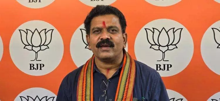 पाकिस्तानी-बांग्लादेशियों को डिपोर्ट करने को लेकर गृहमंत्री विजय शर्मा का बड़ा बयान पाकिस्तानी-बांग्लादेशियों को डिपोर्ट करने को लेकर गृहमंत्री विजय शर्मा का बड़ा बयान