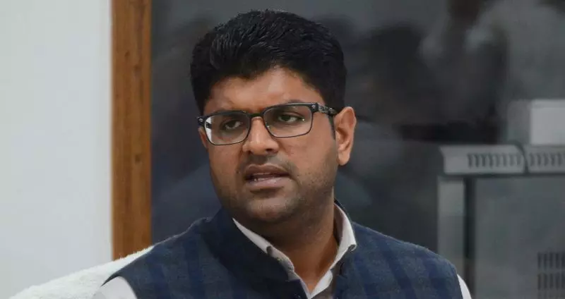 Haryana : दुष्यंत ने खरीद के खराब संचालन को लेकर सैनी सरकार की आलोचना की Haryana : दुष्यंत ने खरीद के खराब संचालन को लेकर सैनी सरकार की आलोचना की