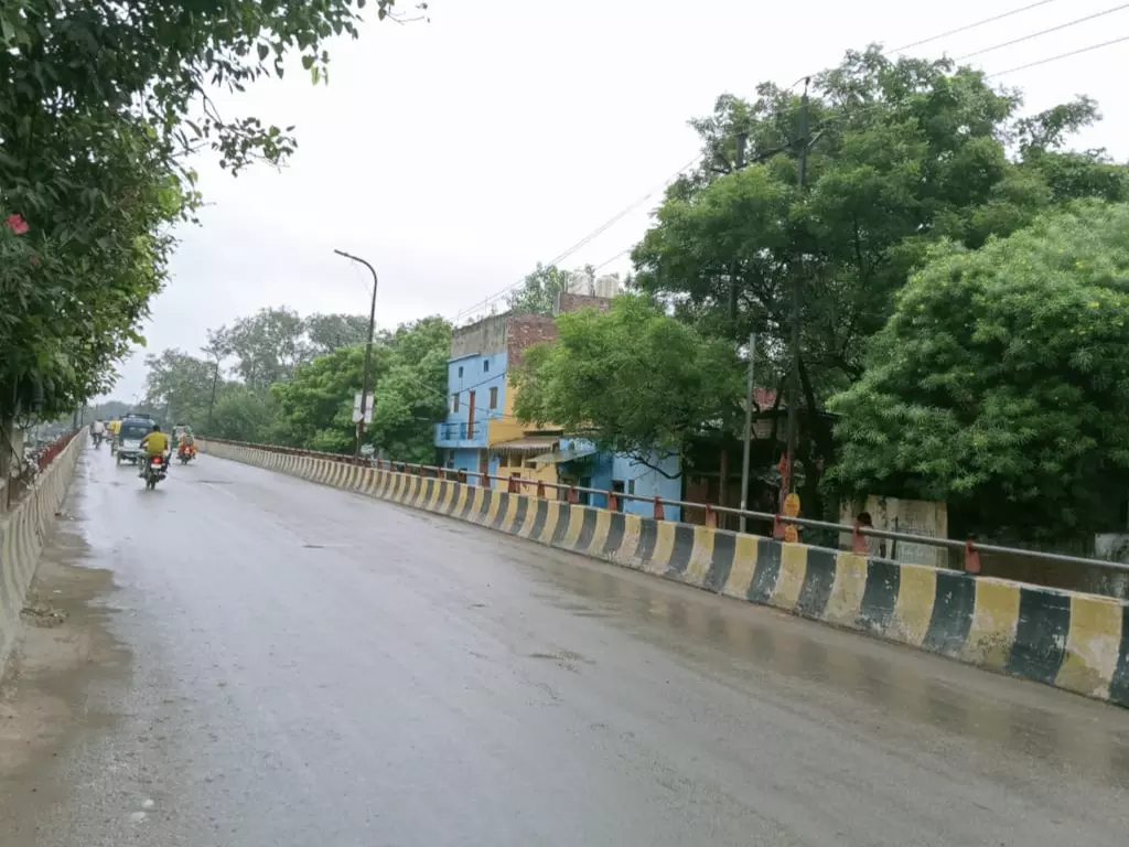 Bareilly में गर्मी से राहत, तापमान में गिरावट के साथ जल्द बरसेंगे बादल Bareilly में गर्मी से राहत, तापमान में गिरावट के साथ जल्द बरसेंगे बादल