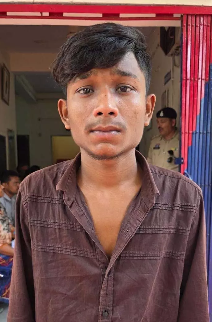 कांच के टुकड़े से जानलेवा हमला, बदमाश गिरफ्तार कांच के टुकड़े से जानलेवा हमला, बदमाश गिरफ्तार