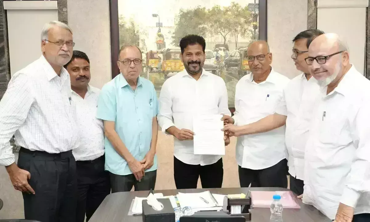Telangana: माओवादियों के मुद्दे पर चर्चा के लिए अगली राज्य कैबिनेट बैठक Telangana: माओवादियों के मुद्दे पर चर्चा के लिए अगली राज्य कैबिनेट बैठक