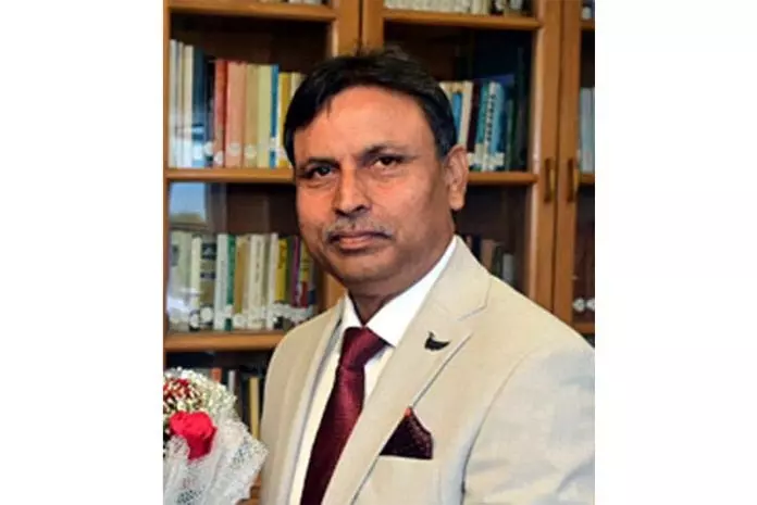 विधायक ने DGP जेल और RBI के क्षेत्रीय निदेशक से मुलाकात की विधायक ने DGP जेल और RBI के क्षेत्रीय निदेशक से मुलाकात की