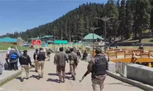 Pahalgam attack:  हमले के बाद गुलमर्ग में बढ़ाई सुरक्षा,एसएसपी ने लिया जायजा
