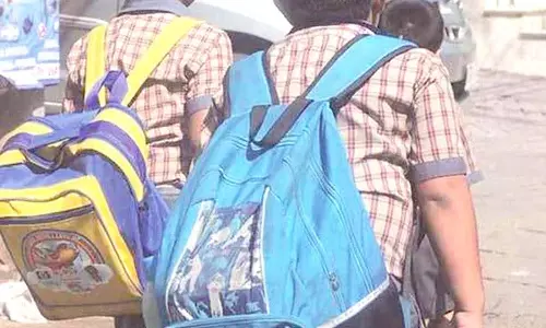 DSEJ ने स्कूल बैग हल्का करने को NCERT दिशानिर्देश लागू करने के निर्देश दिए DSEJ ने स्कूल बैग हल्का करने को NCERT दिशानिर्देश लागू करने के निर्देश दिए