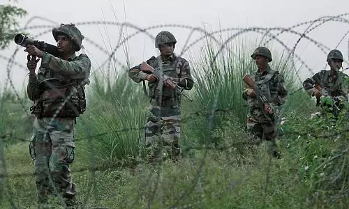 पाकिस्तान ने सीमा पर चौथी बार की गोलीबारी: भारत ने किया जवाबी हमला पाकिस्तान ने सीमा पर चौथी बार की गोलीबारी: भारत ने किया जवाबी हमला