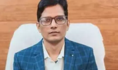 Ballia: बीएसए ने लिया सख्त कदम, छात्र नामांकन में अंतर पर खंड शिक्षा अधिकारियों को नोटिस Ballia: बीएसए ने लिया सख्त कदम, छात्र नामांकन में अंतर पर खंड शिक्षा अधिकारियों को नोटिस