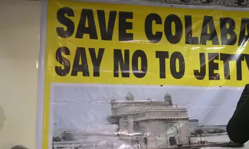 कोलाबा निवासियों ने गेटवे ऑफ इंडिया जेटी परियोजना को रोकने के लिए HC का रुख किया