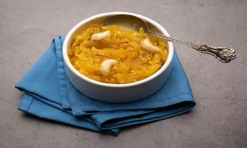 Moong dal halwa सिर्फ 10 मिनट में बनकर हो जाता हैं तैयार