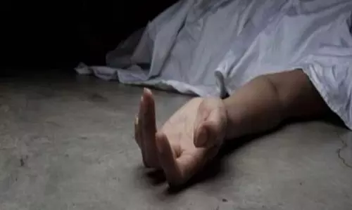 आंध्र में दो लोग संदिग्ध परिस्थितियों में मृत पाए गए