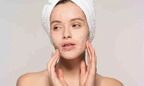 Summer Skin Care: गर्मियों में स्किन प्रॉब्लम्स से रहना है दूर तो अपनाएं ये स्किन केयर रूटीन