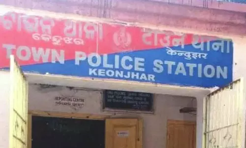 Odisha : आभूषण दुकान के मालिक पर हमला, 5 लाख से अधिक के गहने लूटे गए