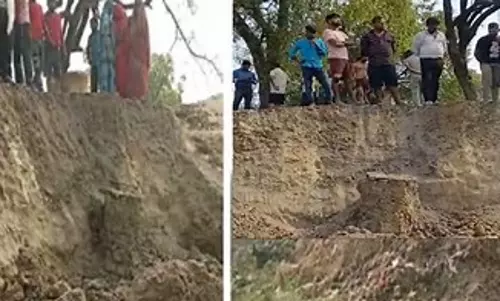 Kaushambi में तालाब की मिट्टी धंसने से पांच की दर्दनाक मौत, कई घायल