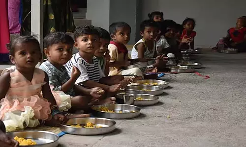 सरकार आंगनवाड़ी बच्चों को पोषण प्रदान करने के लिए रागी स्वास्थ्य मिश्रण उपलब्ध कराने पर विचार कर रही सरकार आंगनवाड़ी बच्चों को पोषण प्रदान करने के लिए रागी स्वास्थ्य मिश्रण उपलब्ध कराने पर विचार कर रही