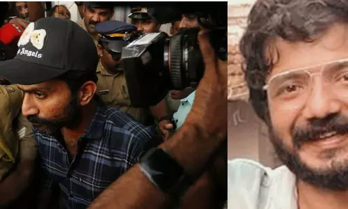 Kerala : आबकारी टीम ने शाइन टॉम चाको, श्रीनाथ भासी और सौम्या से पूछताछ शुरू Kerala : आबकारी टीम ने शाइन टॉम चाको, श्रीनाथ भासी और सौम्या से पूछताछ शुरू