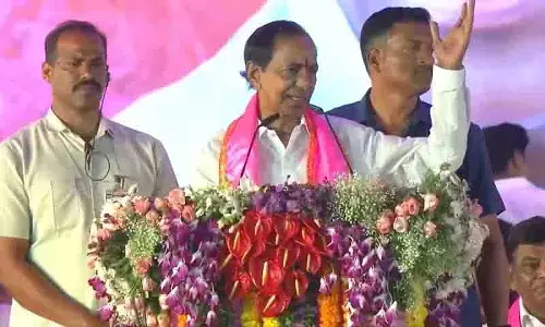 गोलमाल में कांग्रेस बेजोड़, खोखले वादे लेकर दिल्ली से आए डुप्लीकेट गांधी: KCR