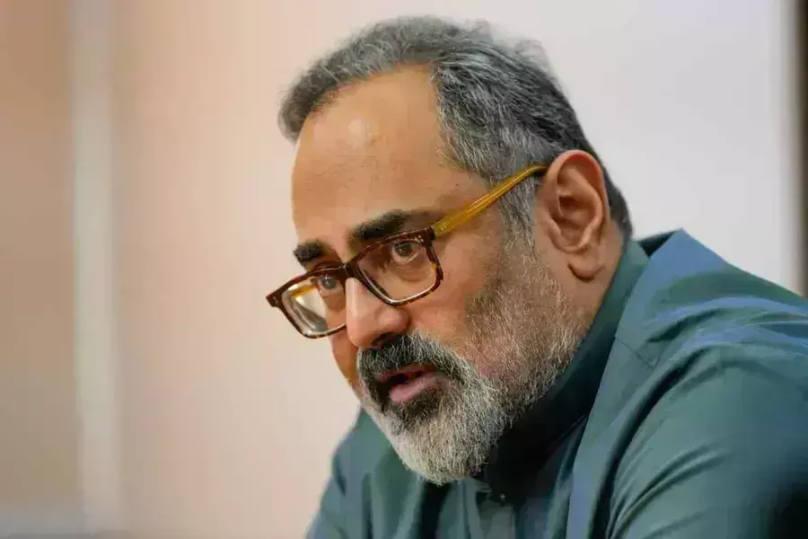 Rajeev चंद्रशेखर ने शोभा सुरेंद्रन के घर के पास हुई घटना की निंदा की Rajeev चंद्रशेखर ने शोभा सुरेंद्रन के घर के पास हुई घटना की निंदा की