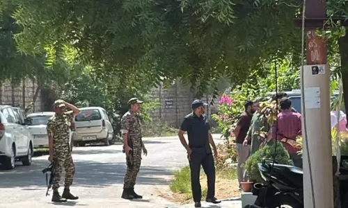 भूधन भूमि मामले में ED ने पुराने शहर में छापेमारी की भूधन भूमि मामले में ED ने पुराने शहर में छापेमारी की