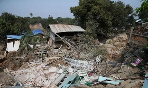 शक्तिशाली भूंकप के बाद भी कांप रही धरती, एक महीने में 157 झटके किए गए महसूस