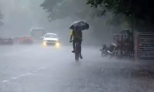 Badaun में मौसम ने बदला मिजाज, तापमान में दो डिग्री की गिरावट Badaun में मौसम ने बदला मिजाज, तापमान में दो डिग्री की गिरावट