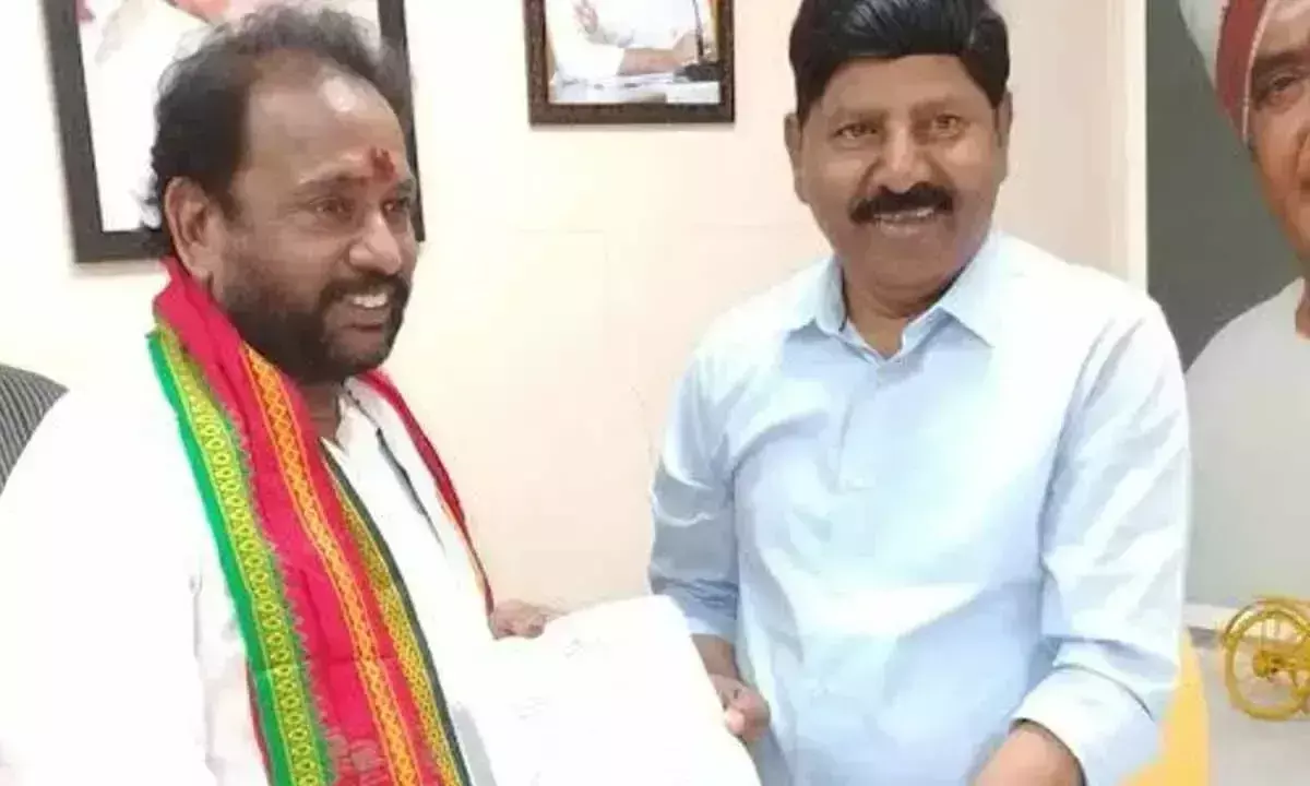 नए मेयर के कार्यभार संभालने के साथ, GVMC में YSRCP का प्रभुत्व समाप्त होने वाला है नए मेयर के कार्यभार संभालने के साथ, GVMC में YSRCP का प्रभुत्व समाप्त होने वाला है