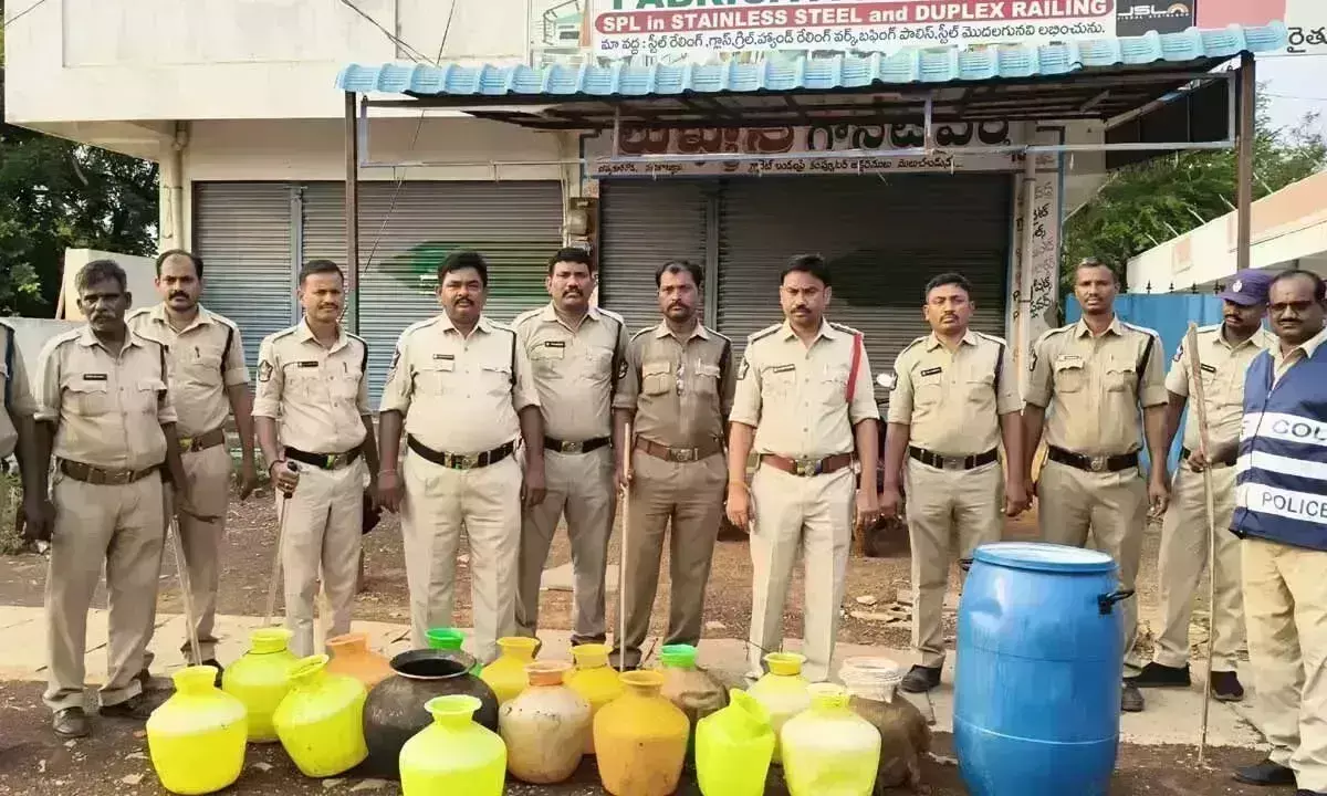 Andhra: नांदयाल पुलिस ने बड़े पैमाने पर तलाशी अभियान चलाया