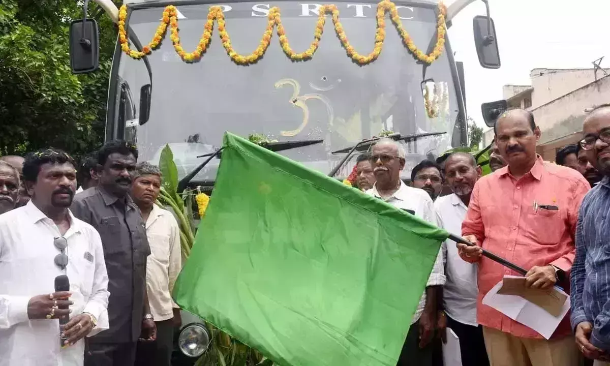 Andhra: नुज़्विद को बेहतर परिवहन सुविधाएं मिलीं