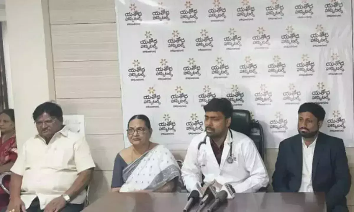73 वर्षीय महिला की सटीक एंजियोप्लास्टी के लिए आधुनिक OCT, ओए का उपयोग किया गया 73 वर्षीय महिला की सटीक एंजियोप्लास्टी के लिए आधुनिक OCT, ओए का उपयोग किया गया