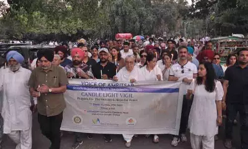 वॉयस ऑफ Amritsar ने पहलगाम नरसंहार के पीड़ितों की याद में मोमबत्ती जलाकर श्रद्धांजलि अर्पित की