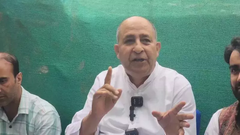 प्रतिनिधिमंडल ने JD(U) अध्यक्ष से मुलाकात की प्रतिनिधिमंडल ने JD(U) अध्यक्ष से मुलाकात की