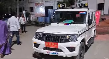 पुलिस और अपराधियों के बीच मुठभेड़, एक अपराधी घायल, दो गिरफ्तार पुलिस और अपराधियों के बीच मुठभेड़, एक अपराधी घायल, दो गिरफ्तार
