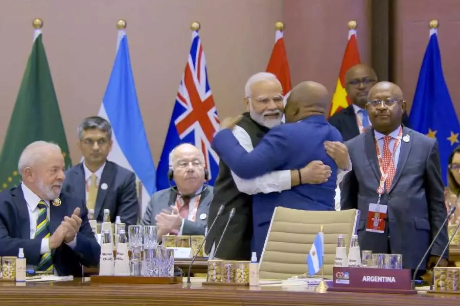 भारत की विदेश नीति में Africa के प्रति मोदी सरकार की प्राथमिकता पर संपादकीय भारत की विदेश नीति में Africa के प्रति मोदी सरकार की प्राथमिकता पर संपादकीय