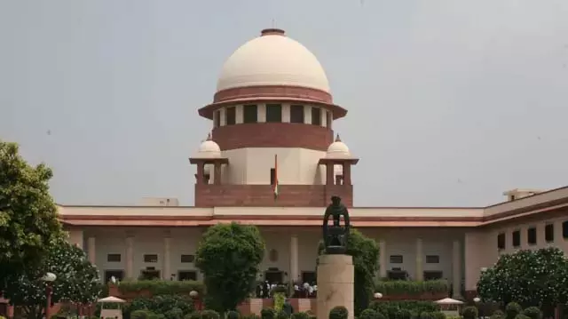 पेगासस जासूसी रिपोर्ट को सार्वजनिक करने से सुप्रीम कोर्ट ने किया इनकार पेगासस जासूसी रिपोर्ट को सार्वजनिक करने से सुप्रीम कोर्ट ने किया इनकार